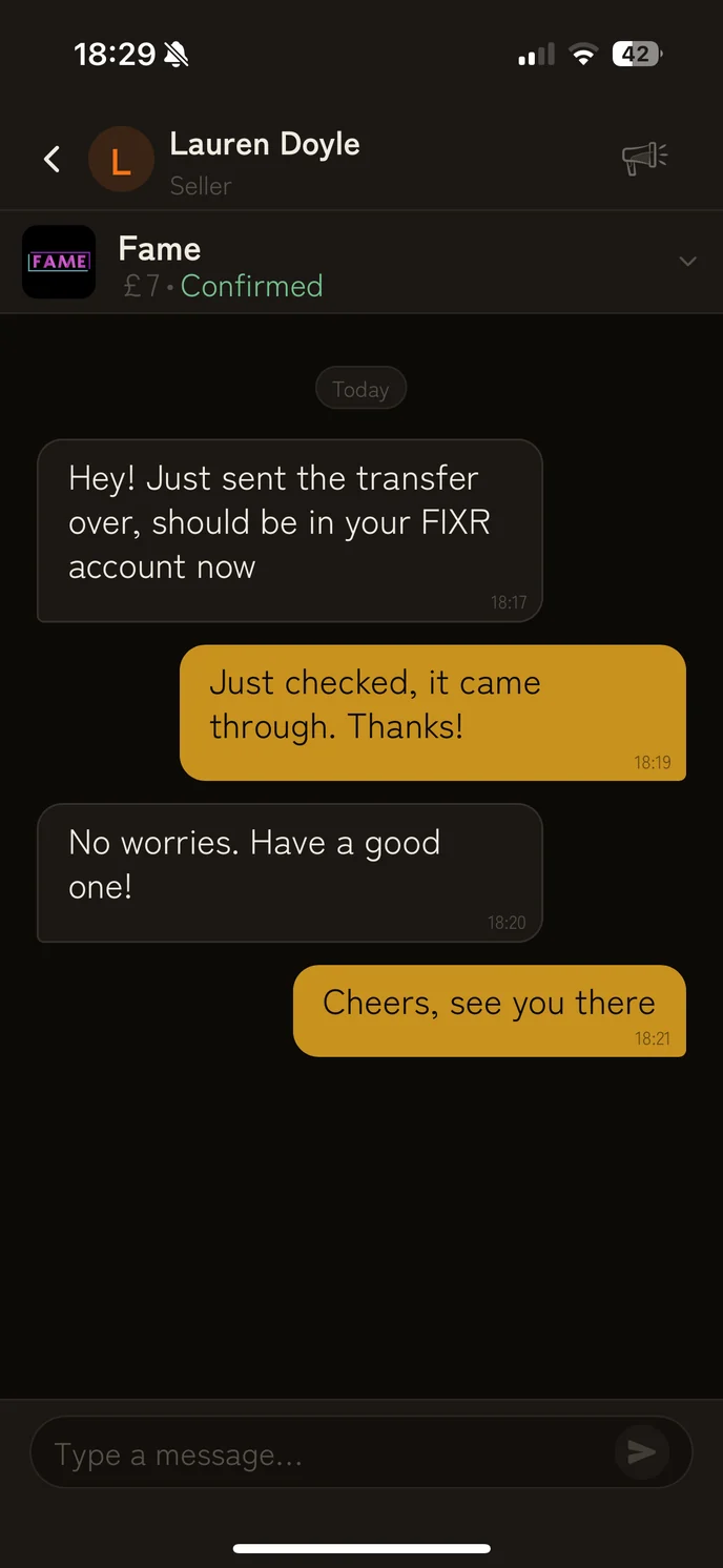 A Tenbai chat between a buyer and seller confirming the ticket was delivered